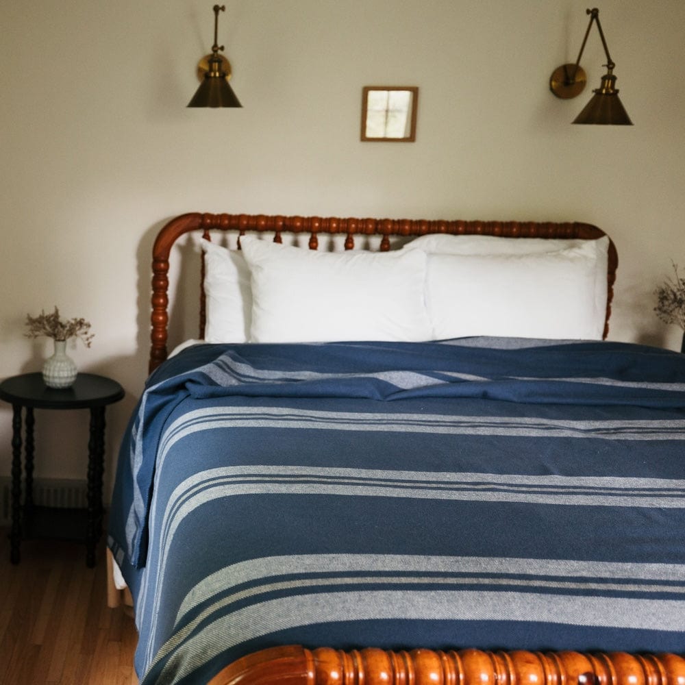 オールドファームハウス⭐️ホーロー FLOUR缶　ブルー Factory Second Cabin Wool Blanket - Blue Steel – Faribault Mill