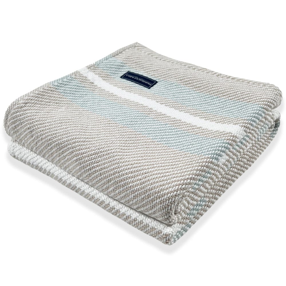 Brahms Mount 48" x 70" Cabin Cotton Throw - White/Oyster/Surf