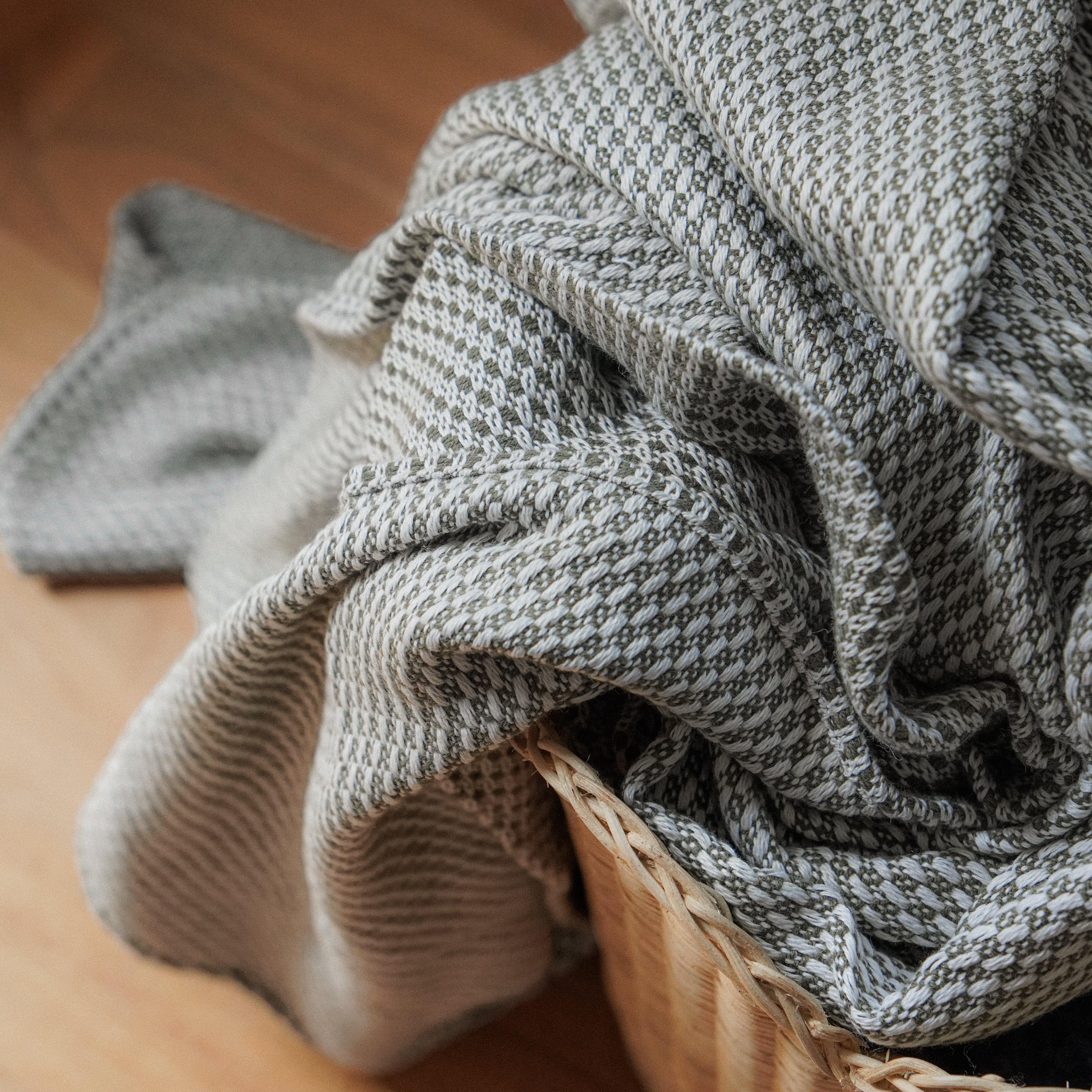 North Star Crepe Throw - Green Current group-gallery Machine Washable North Star Crepe Throw sustainable throws